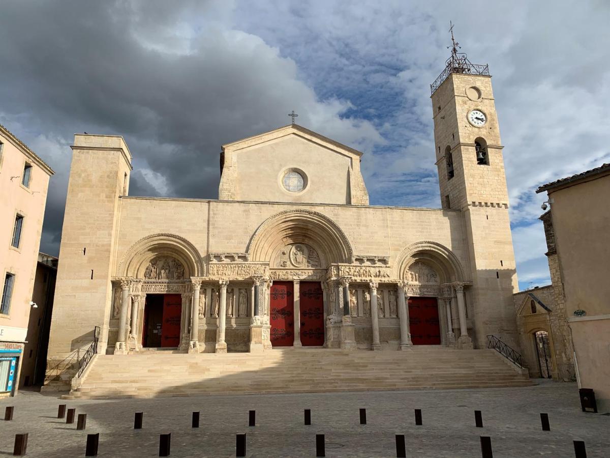 Solimany Saint-Gilles  Buitenkant foto
